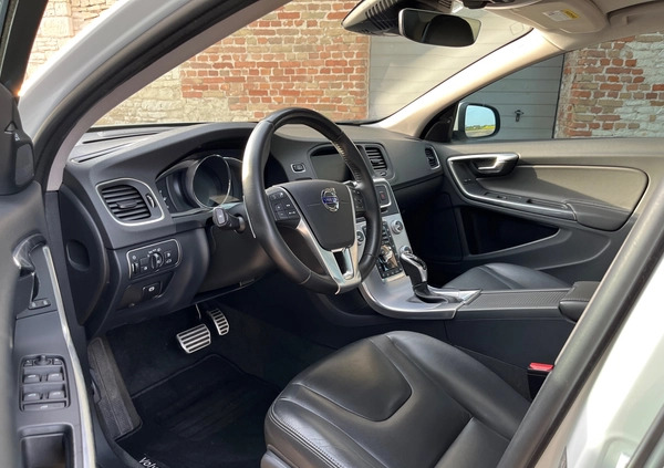 Volvo S60 cena 65500 przebieg: 104000, rok produkcji 2017 z Lublin małe 497